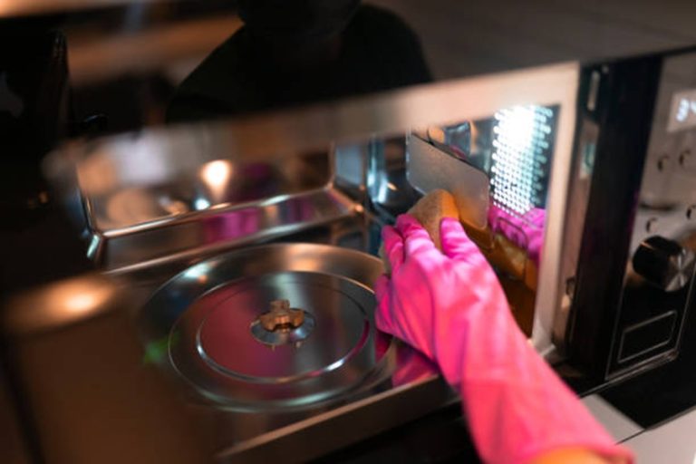 How To Clean Microwave